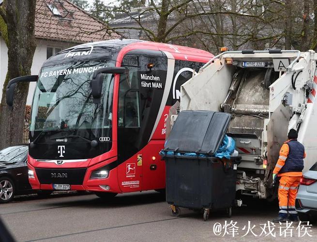 戴维斯即将复出，穆西亚拉预计明年初回归——《图片报